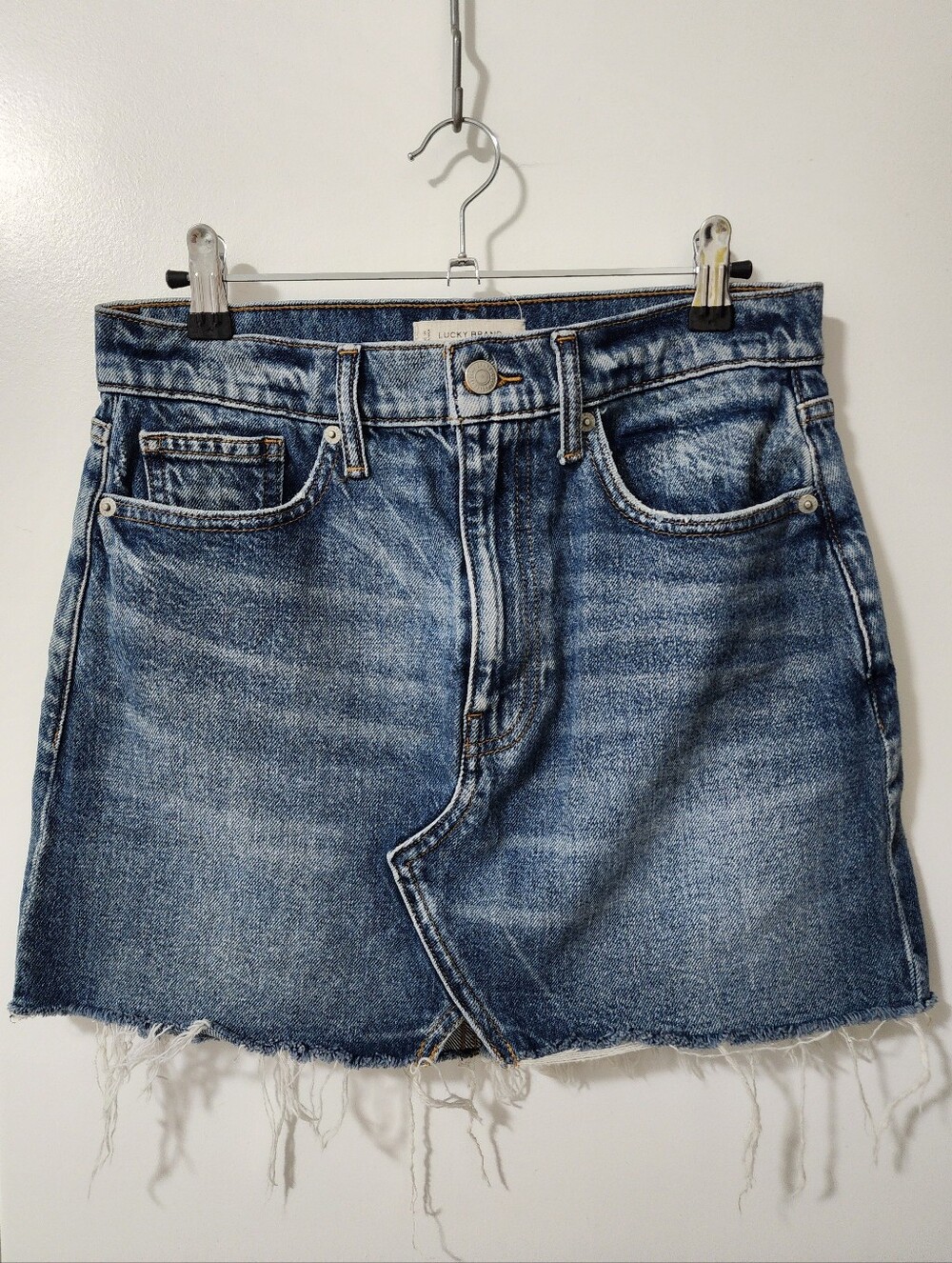 Lucky Brand SZ 6 Distressed Blue Denim Mini Skirt with Frayed Hem